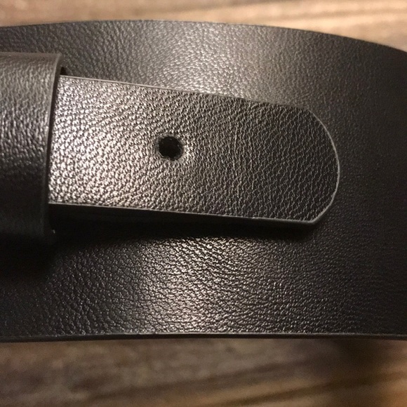 Ladies Accessory Collective Snaffle Belt NWT - Picture 7 of 8